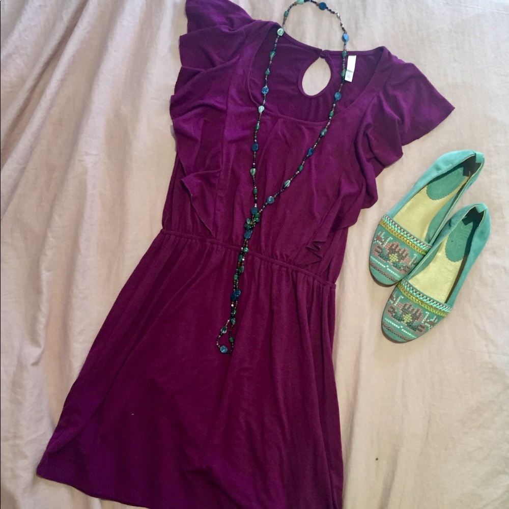 Purple dress, ruffle sleeve, knee length